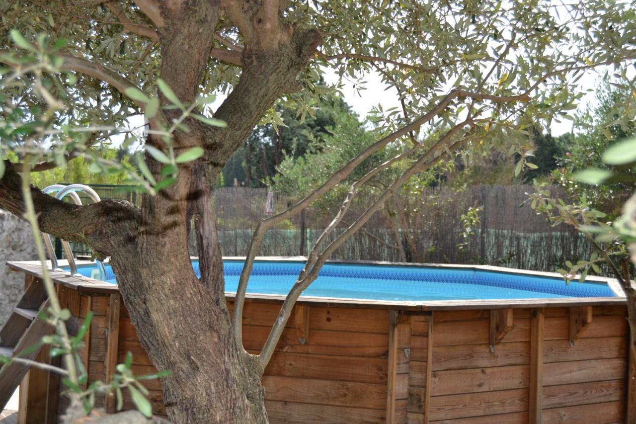 Juste Derriere Chez Nous Villa Boulbon Exterior foto